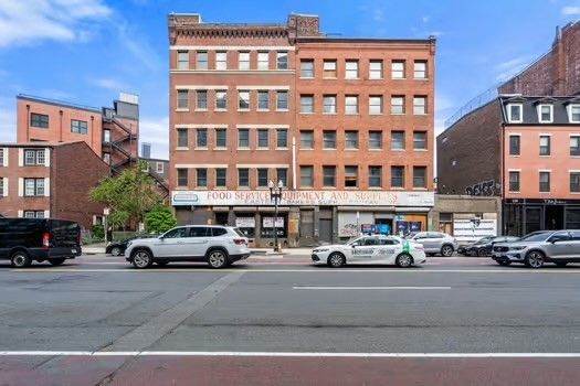 Exterior, Facade, Chicago School