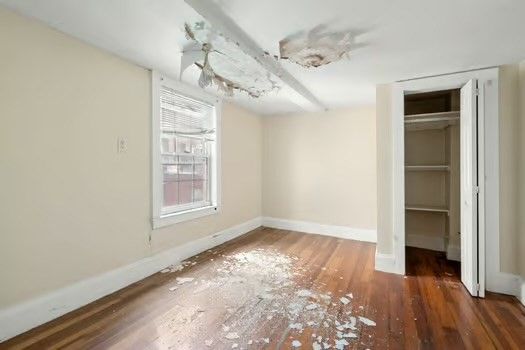 Chandelier, Empty room, Interior, Wood Texture Flooring