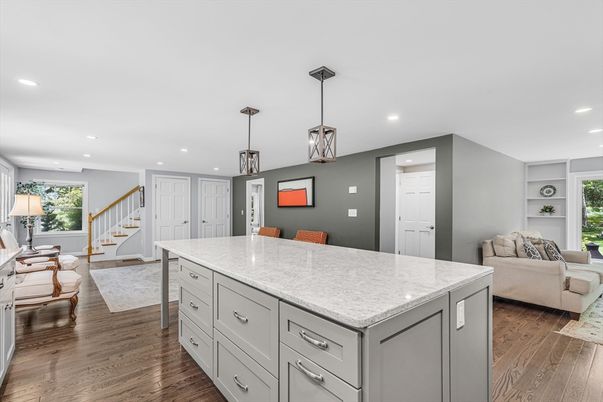Interior, Kitchen, Living room, Pendant Lights, Recessed Lighting, Wood Texture Flooring