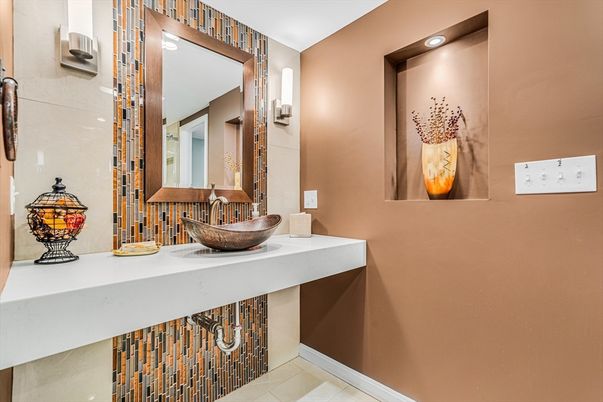 Bathroom, Interior, Recessed Lighting