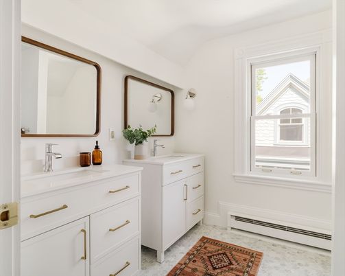 Bathroom, Dual Sink Vanities, Interior