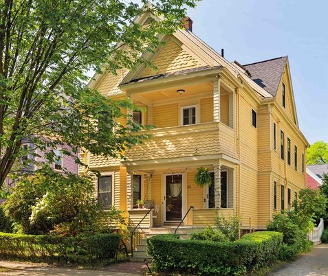Exterior, Facade, Queen Anne Victorian