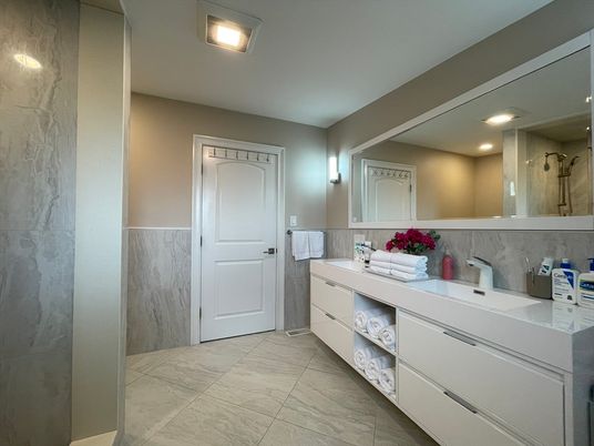 Bathroom, Dual Sink Vanities, Interior, Marble Walls, Recessed Lighting