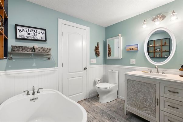 Bathroom, Dual Sink Vanities, Interior, Wood Texture Flooring