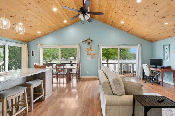 Home Office, Interior, Pendant Lights, Recessed Lighting, Wooden Ceilings, Wood Texture Flooring