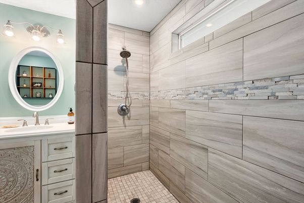 Bathroom, Interior, Recessed Lighting