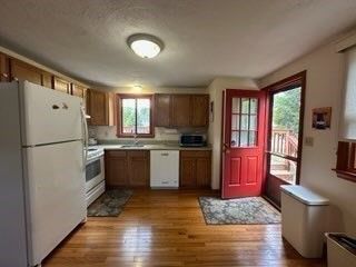 Interior, Kitchen, Wood Texture Flooring