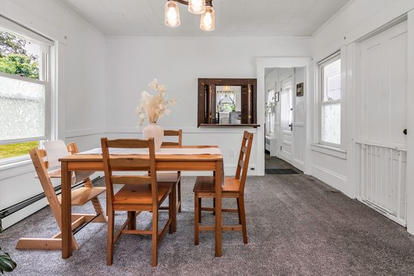 Dining room, Interior