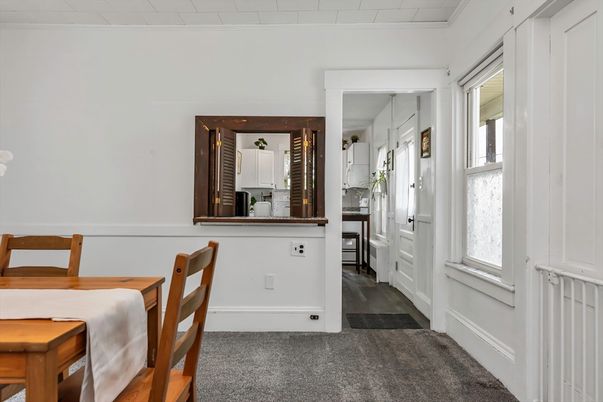 Dining room, Interior