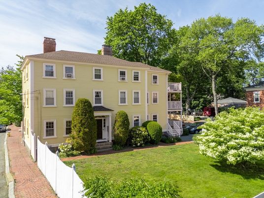 Backyard, Exterior, Facade, Georgian