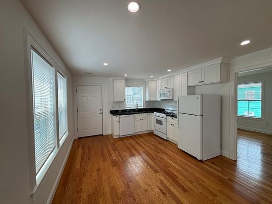 Interior, Kitchen, Recessed Lighting, Wood Texture Flooring