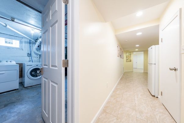 Interior, Recessed Lighting, Washer
