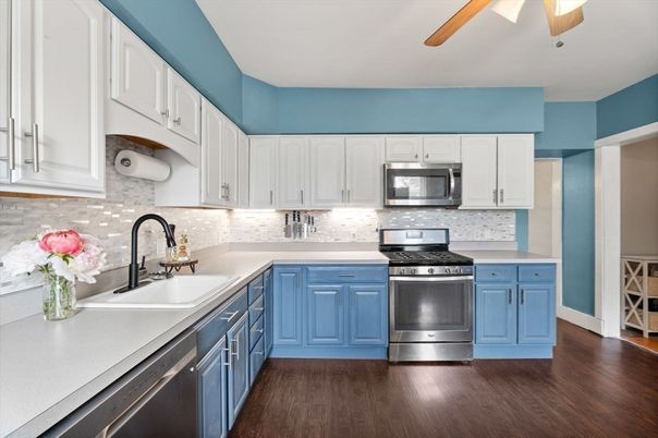 Interior, Kitchen, Stainless Steel Appliances, Wood Texture Flooring