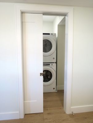 Interior, Utility Closets, Washer, Wood Texture Flooring