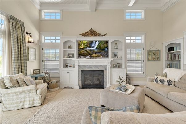 Fireplace, Interior, Living room