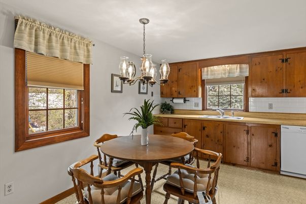 Chandelier, Dining room, Interior, Kitchen