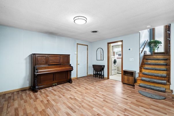 Interior, Piano, Washer, Wood Texture Flooring