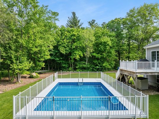 Exterior, Pool, Tennis Courts