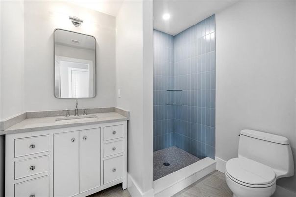 Bathroom, Interior, Recessed Lighting