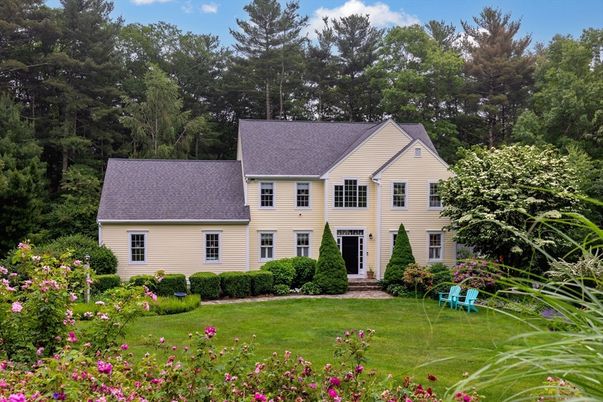 Backyard, Exterior, Facade, Farmhouse