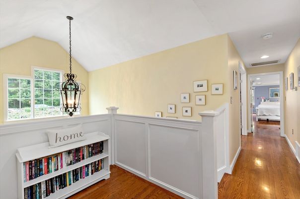 Interior, Pendant Lights, Recessed Lighting, Wood Texture Flooring