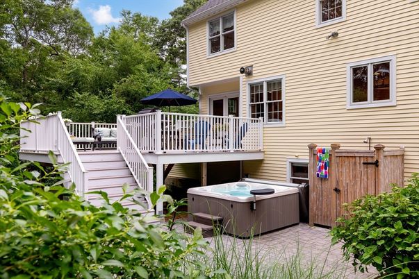 Exterior, Hot Tub