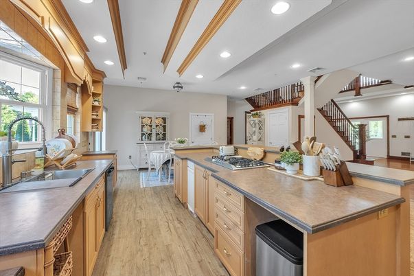Dining room, Interior, Kitchen, Recessed Lighting, Wood Texture Flooring