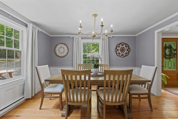 Chandelier, Dining room, Interior, Wood Texture Flooring