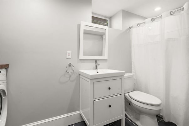 Bathroom, Interior, Recessed Lighting