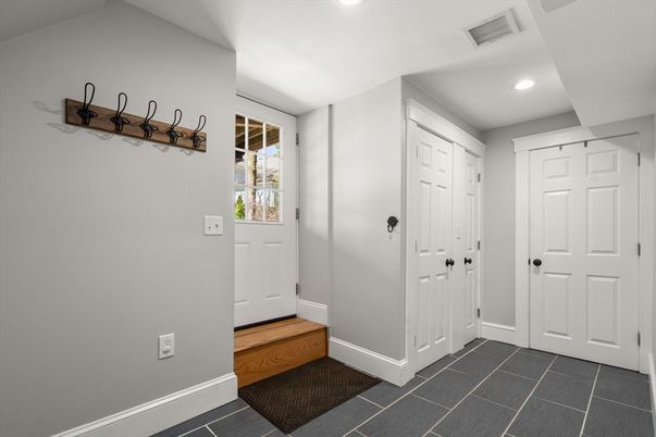 Interior, Recessed Lighting