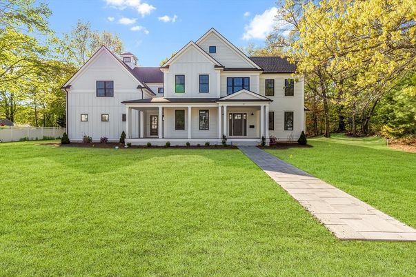 Backyard, Exterior, Facade, Farmhouse