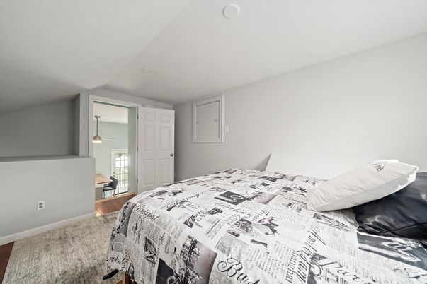 Bedroom, Interior, Pendant Lights, Wood Texture Flooring