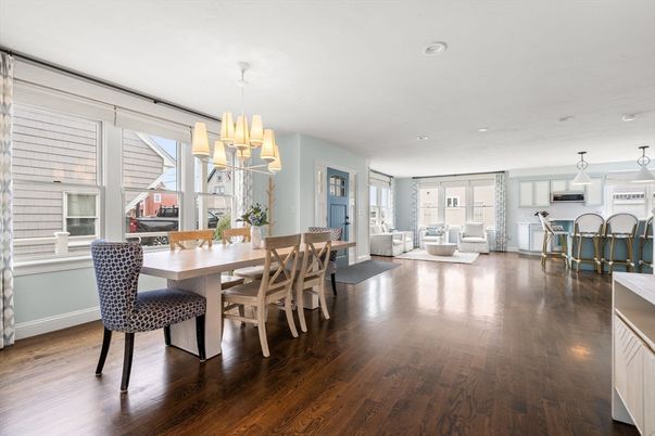 Chandelier, Dining room, Interior, Living room, Pendant Lights, Recessed Lighting, Wood Texture Flooring