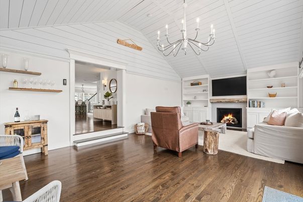 Chandelier, Fireplace, Interior, Living room, Pendant Lights, Wood Texture Flooring