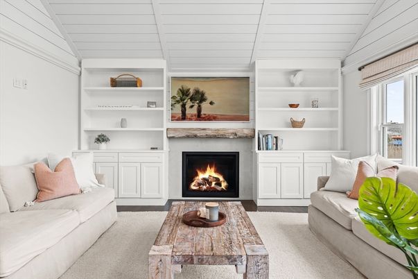 Fireplace, Interior, Living room