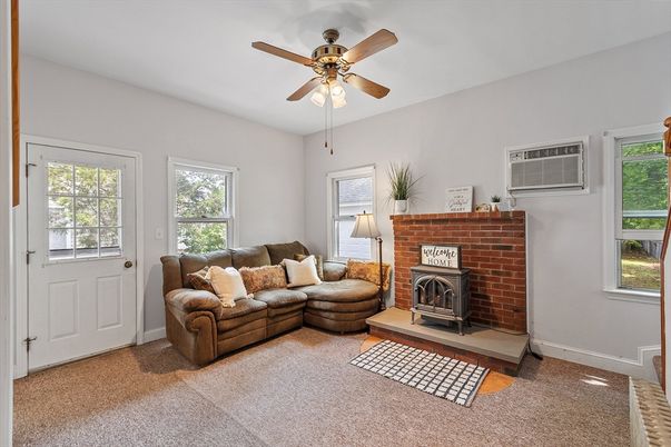 Fireplace, Interior, Living room