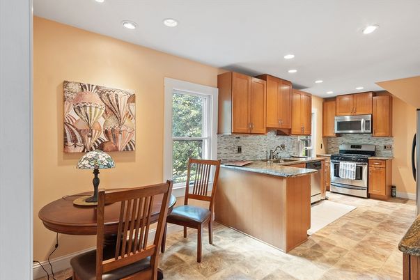 Dining room, Interior, Kitchen, Recessed Lighting, Stainless Steel Appliances