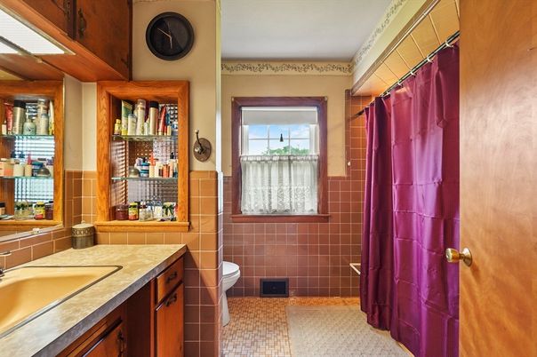 Bathroom, Interior