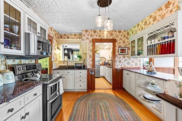 Interior, Kitchen, Pendant Lights, Wood Texture Flooring