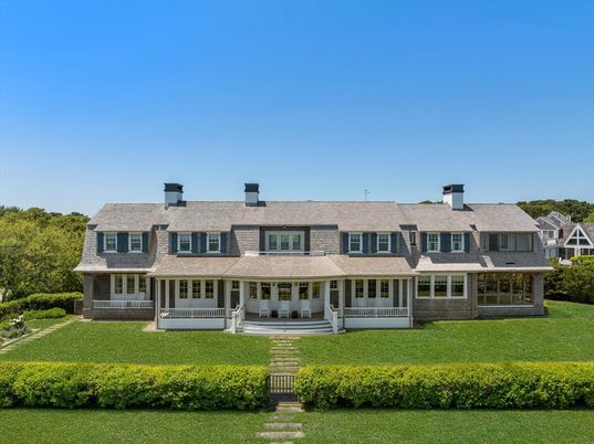 Backyard, Exterior, Facade, Georgian