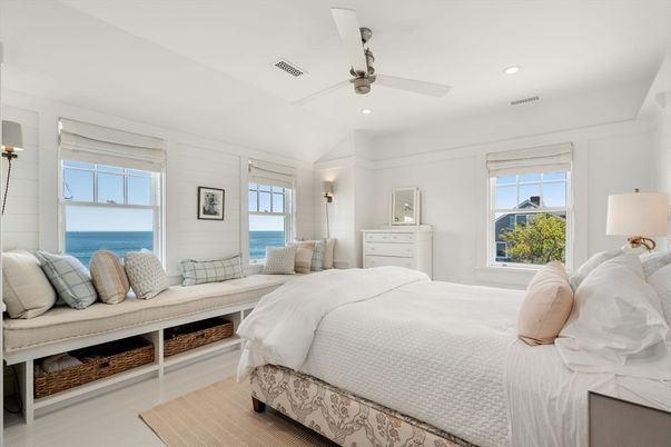 Bedroom, Interior, Recessed Lighting, Water