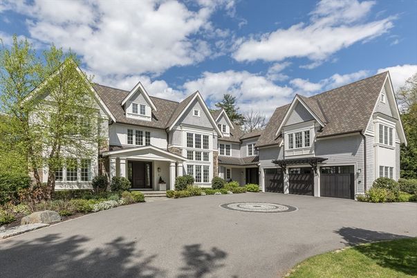 Attached, Exterior, Facade, Queen Anne Victorian