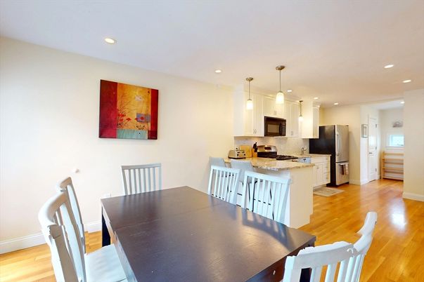 Dining room, Interior, Kitchen, Pendant Lights, Recessed Lighting, Wood Texture Flooring
