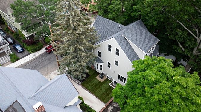 Exterior, Drone