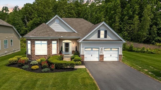 Attached, Exterior, Facade, Brick Facade, Ranch
