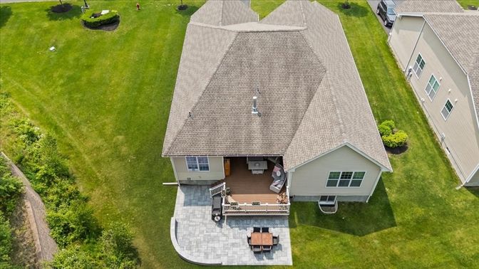 Exterior, Drone