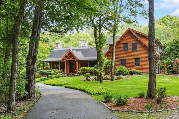 Backyard, Exterior, Facade, Log Home