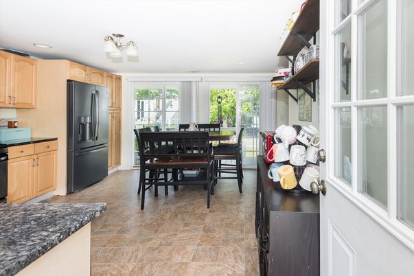 Dining room, Interior, Kitchen, Recessed Lighting