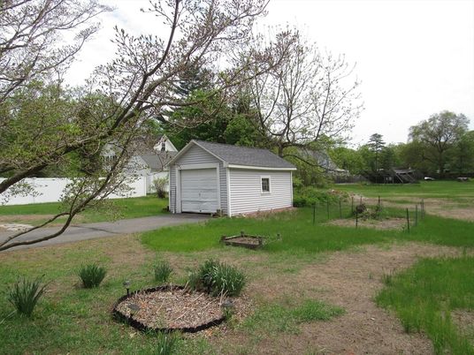 Backyard, Detached Garage, Exterior