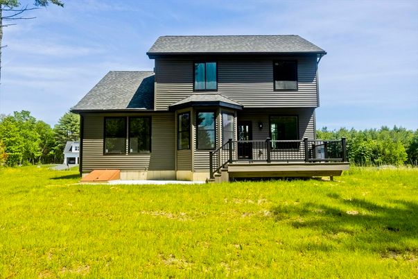 Backyard, Exterior, Facade, American Foursquare